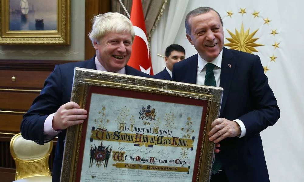 Guardian: Η συμφωνία Βρετανίας-Τουρκίας αγνοεί τις παραβιάσεις των ανθρωπίνων δικαιωμάτων